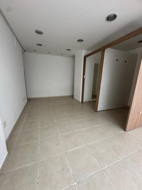 Andar, Centro, 0 Quarto, 0 Vaga