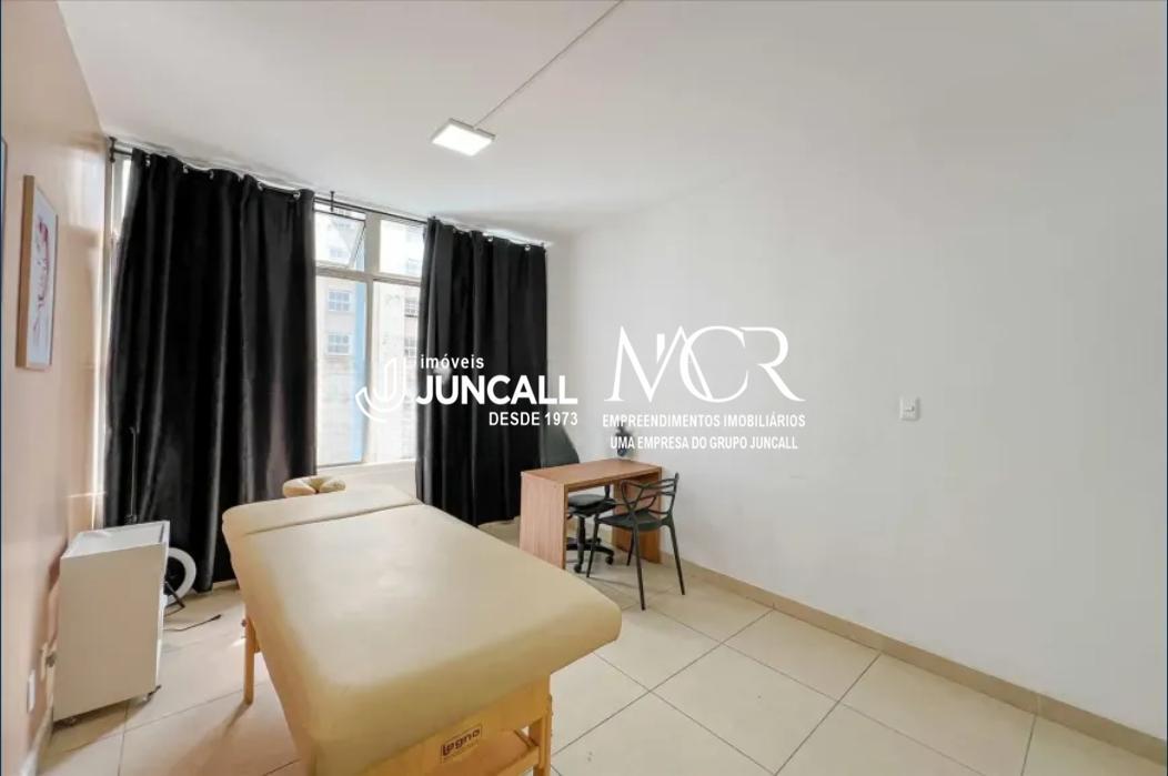 Sala, Centro