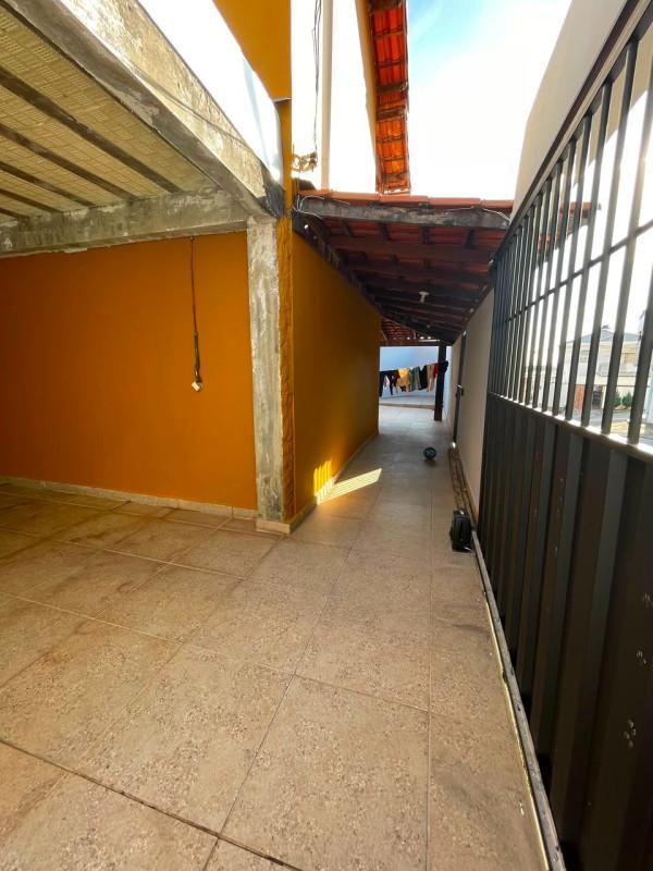 Casa, Masterville, 2 Quartos, 2 Vagas