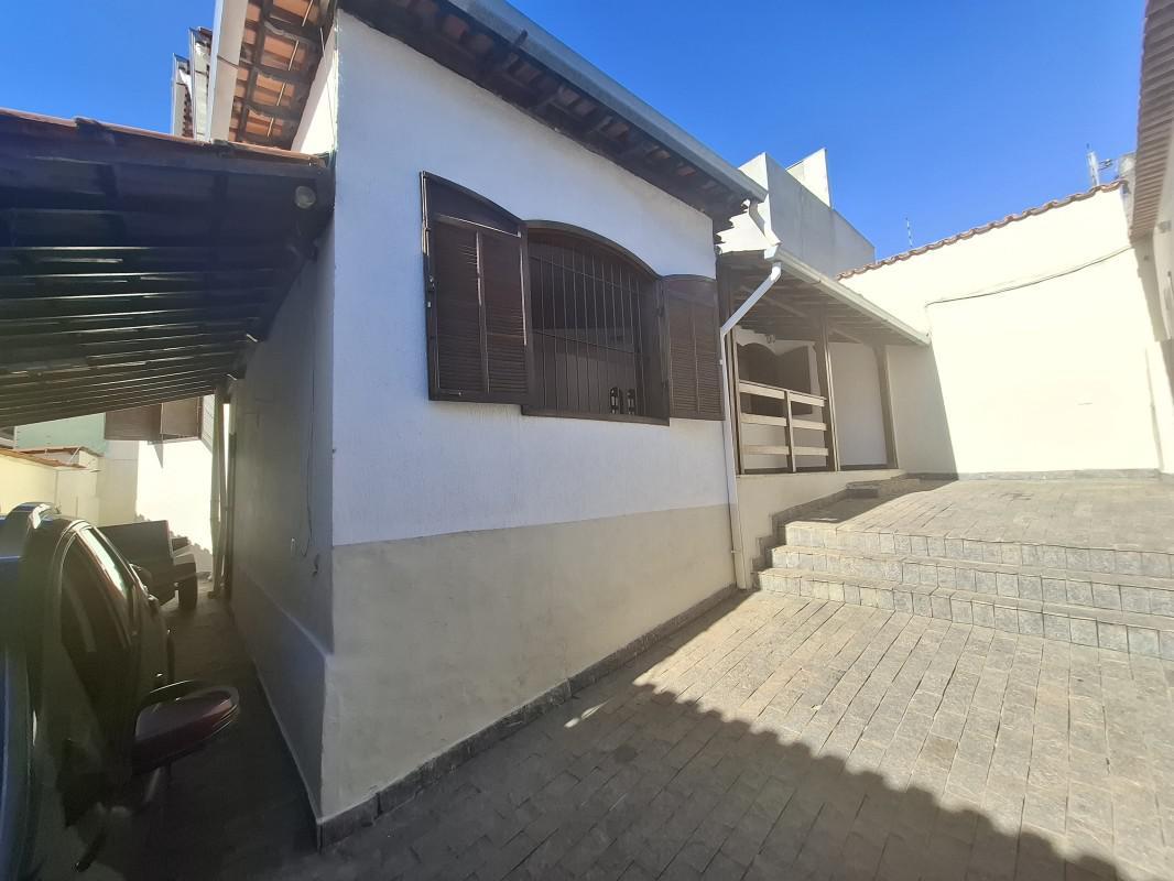 Casa, Vale das Orquídeas, 3 Quartos, 3 Vagas, 2 Suítes