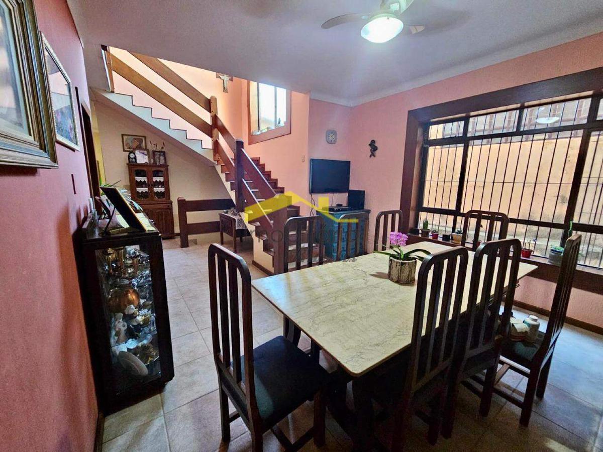 Casa, Nova Suíssa, 3 Quartos, 4 Vagas, 1 Suíte