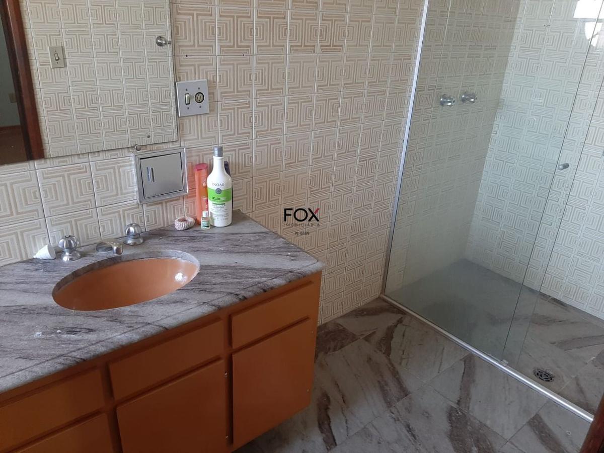 Casa, Santa Efigênia, 5 Quartos, 4 Vagas, 3 Suítes