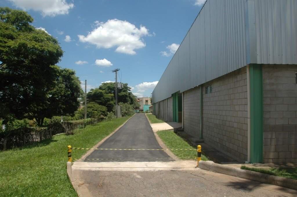 Galpão, Distrito Industrial, 26 Vagas