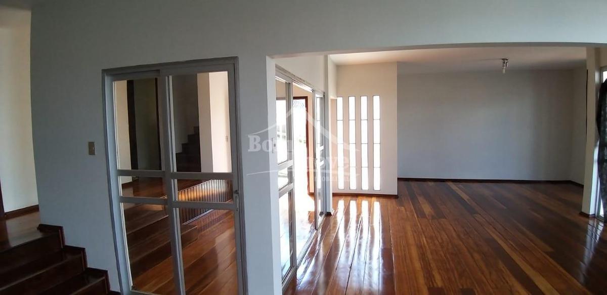 Casa, Centro, 3 Quartos, 3 Vagas, 1 Suíte