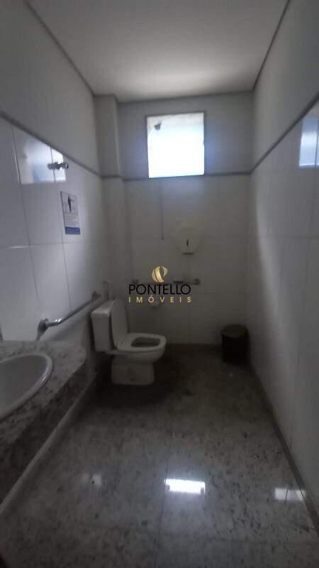 Galpão, Progresso, 0 Quarto, 4 Vagas