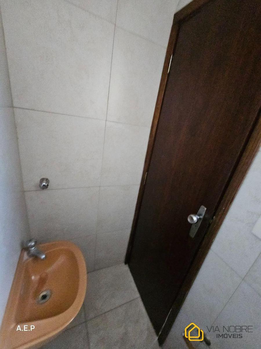 Sala, Barro Preto