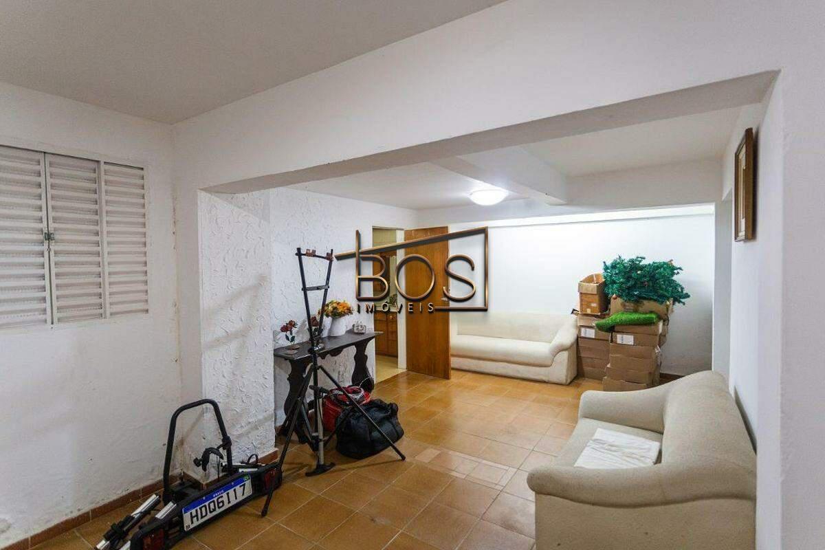 Casa, Santo Antônio, 8 Quartos, 3 Vagas, 2 Suítes