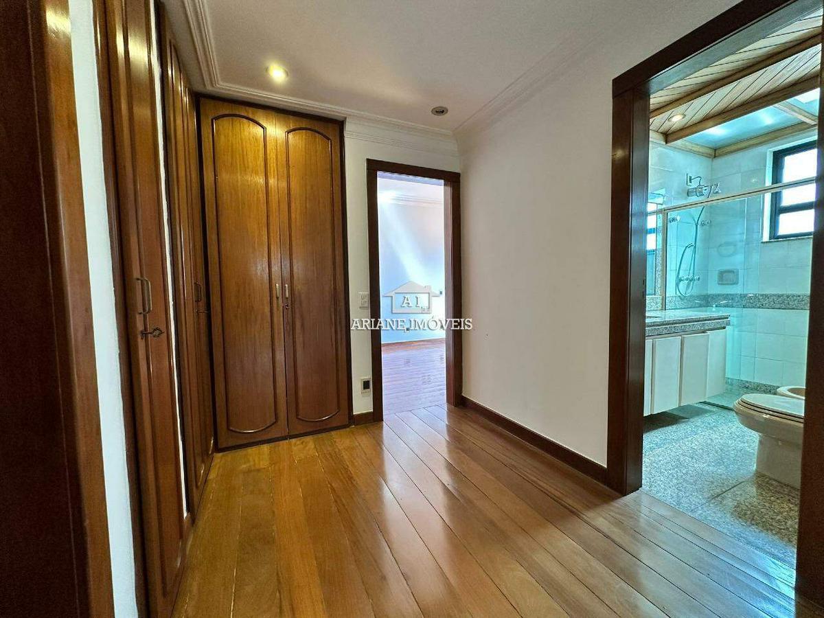 Apartamento, Serra, 4 Quartos, 5 Vagas, 2 Suítes