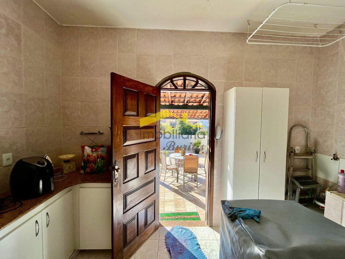 Casa, Buritis, 4 Quartos