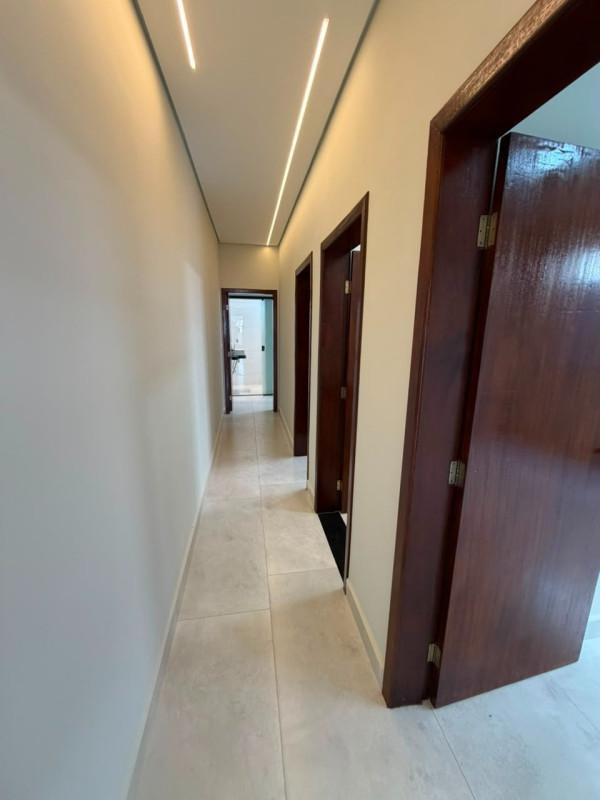 Casa, Camelos, 3 Quartos, 2 Vagas, 1 Suíte