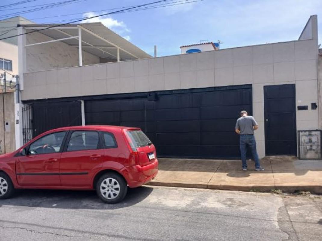 Casa, Floramar, 2 Quartos, 1 Vaga, 1 Suíte