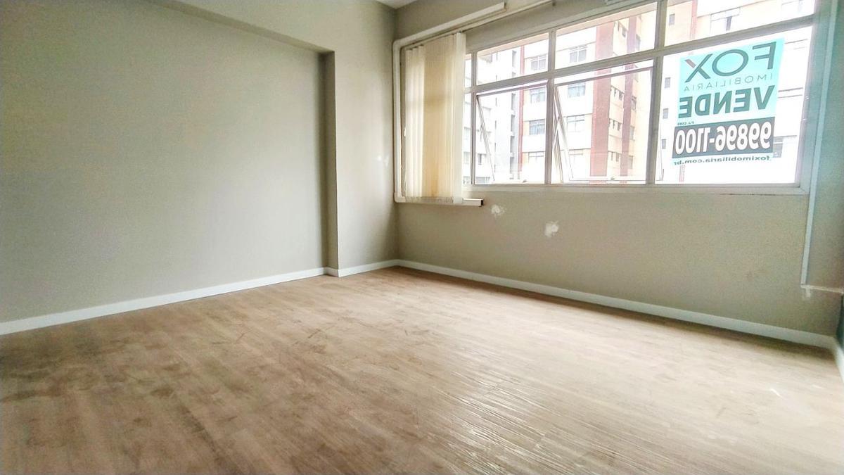 Sala, Funcionários