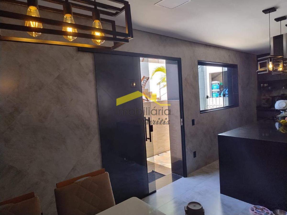 Casa, Conjunto Califórnia, 4 Quartos, 2 Vagas, 1 Suíte