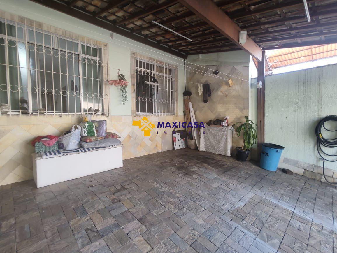 Casa, Santa Terezinha, 2 Quartos, 2 Vagas