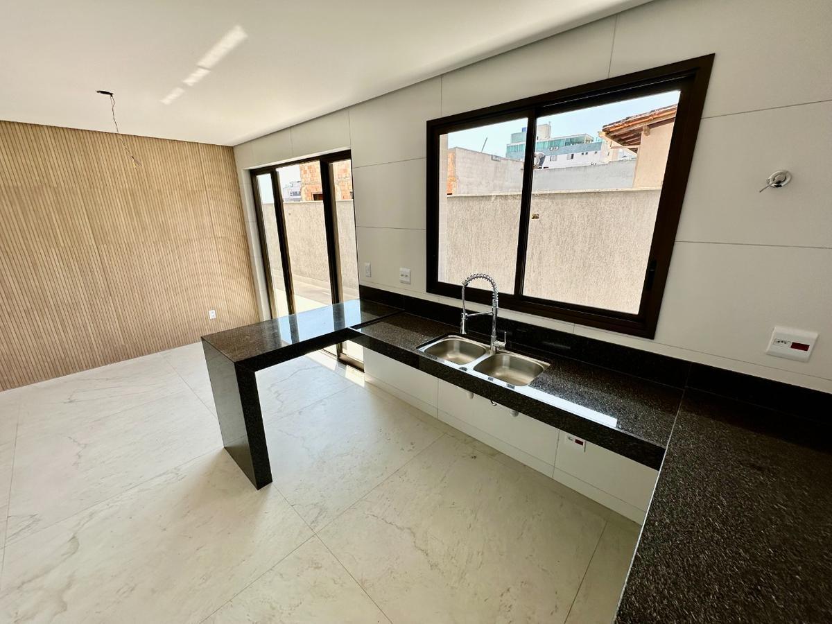 Apartamento, Jaraguá, 4 Quartos, 3 Vagas, 4 Suítes