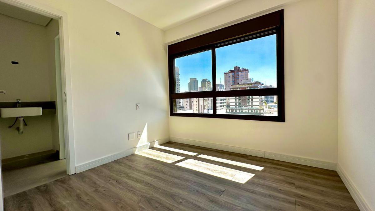 Apartamento, Santa Efigênia, 3 Quartos, 2 Vagas, 2 Suítes