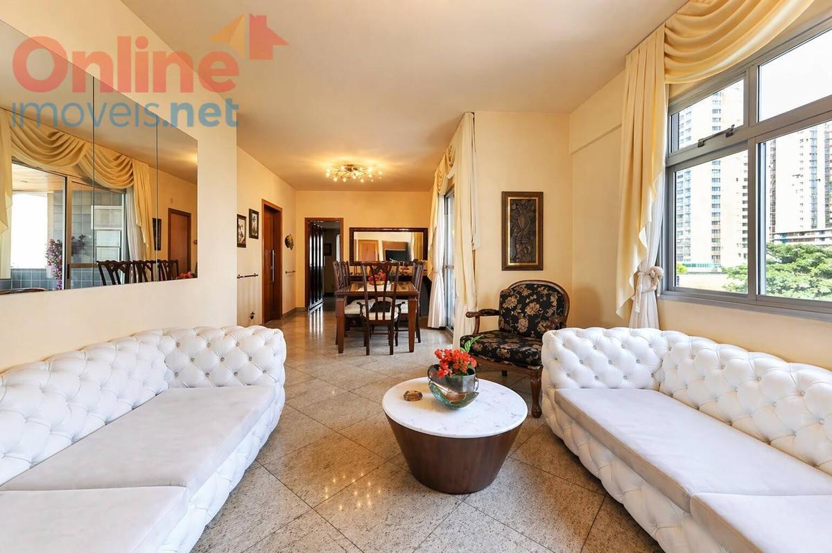 Apartamento, Funcionários, 4 Quartos, 0 Vaga, 1 Suíte