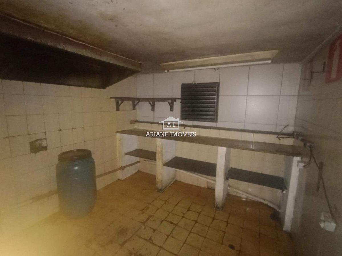 Andar, Centro, 0 Quarto, 0 Vaga