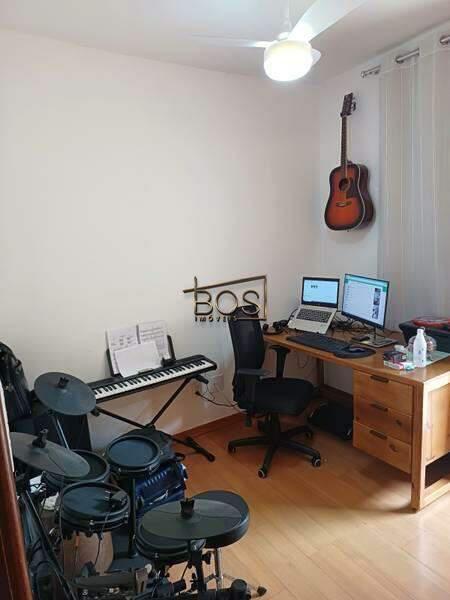 Apartamento, Sagrada Família, 3 Quartos, 2 Vagas, 1 Suíte