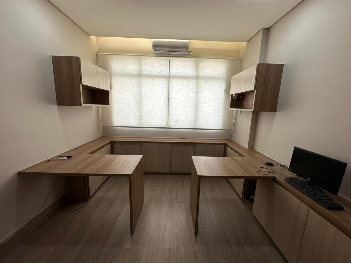 Sala, Centro