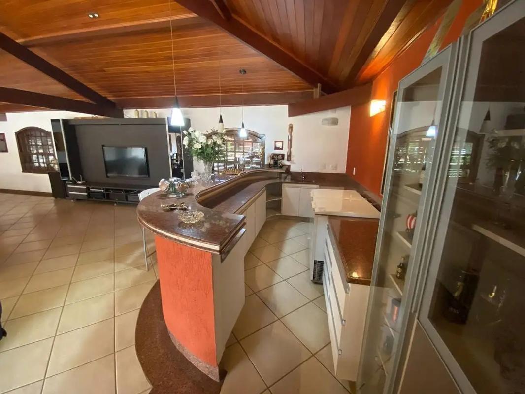 Casa, Santa Lúcia, 5 Quartos, 4 Vagas, 3 Suítes