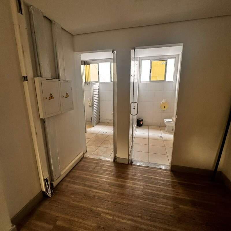 Andar, Estoril, 0 Quarto, 4 Vagas