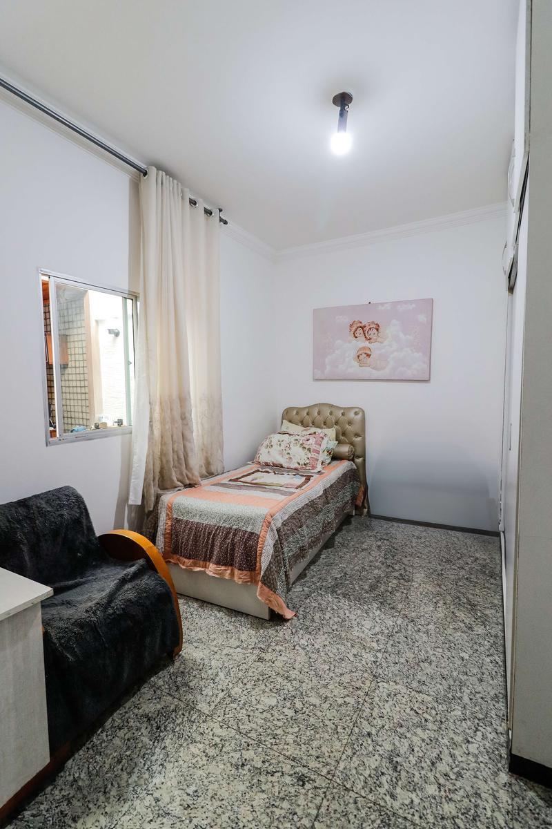 Casa, Sagrada Família, 4 Quartos, 5 Vagas, 1 Suíte