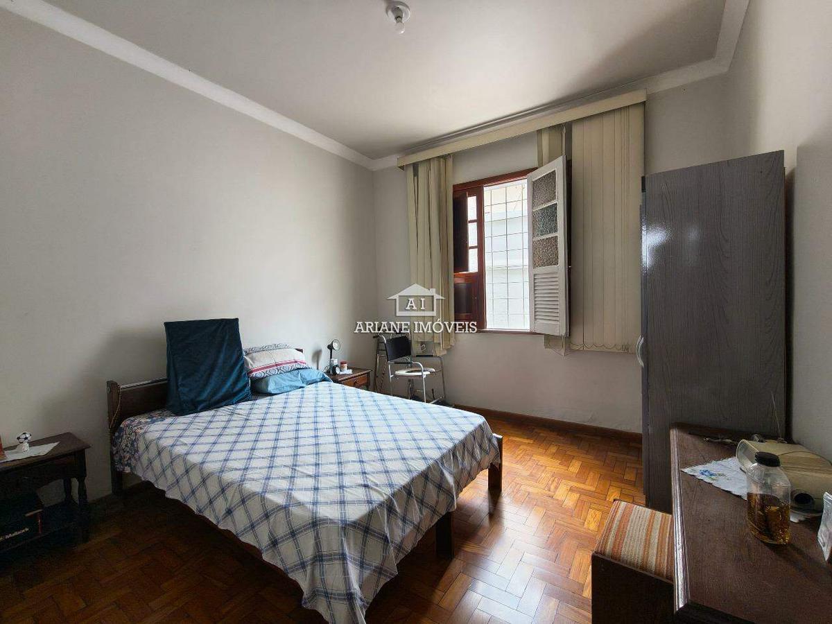 Casa, Colégio Batista, 4 Quartos, 2 Vagas