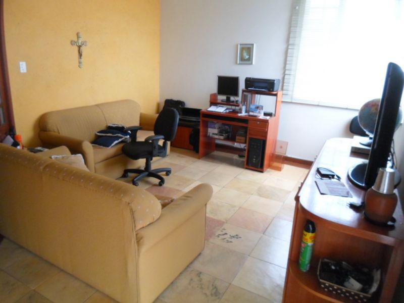 Casa, Castelo, 4 Quartos, 4 Vagas, 1 Suíte