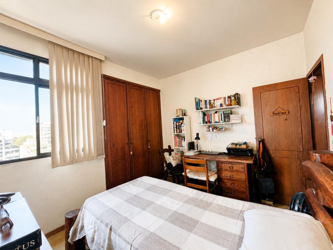Apartamento, Floresta, 3 Quartos, 2 Vagas, 1 Suíte