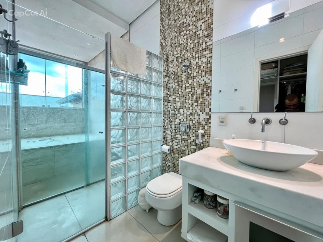 Casa, Paquetá, 3 Quartos, 4 Vagas, 1 Suíte