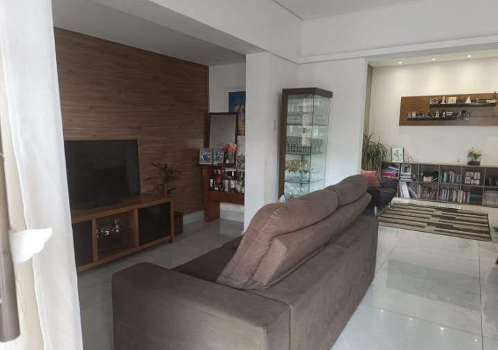 Casa, Jardim América, 3 Quartos, 3 Vagas, 2 Suítes