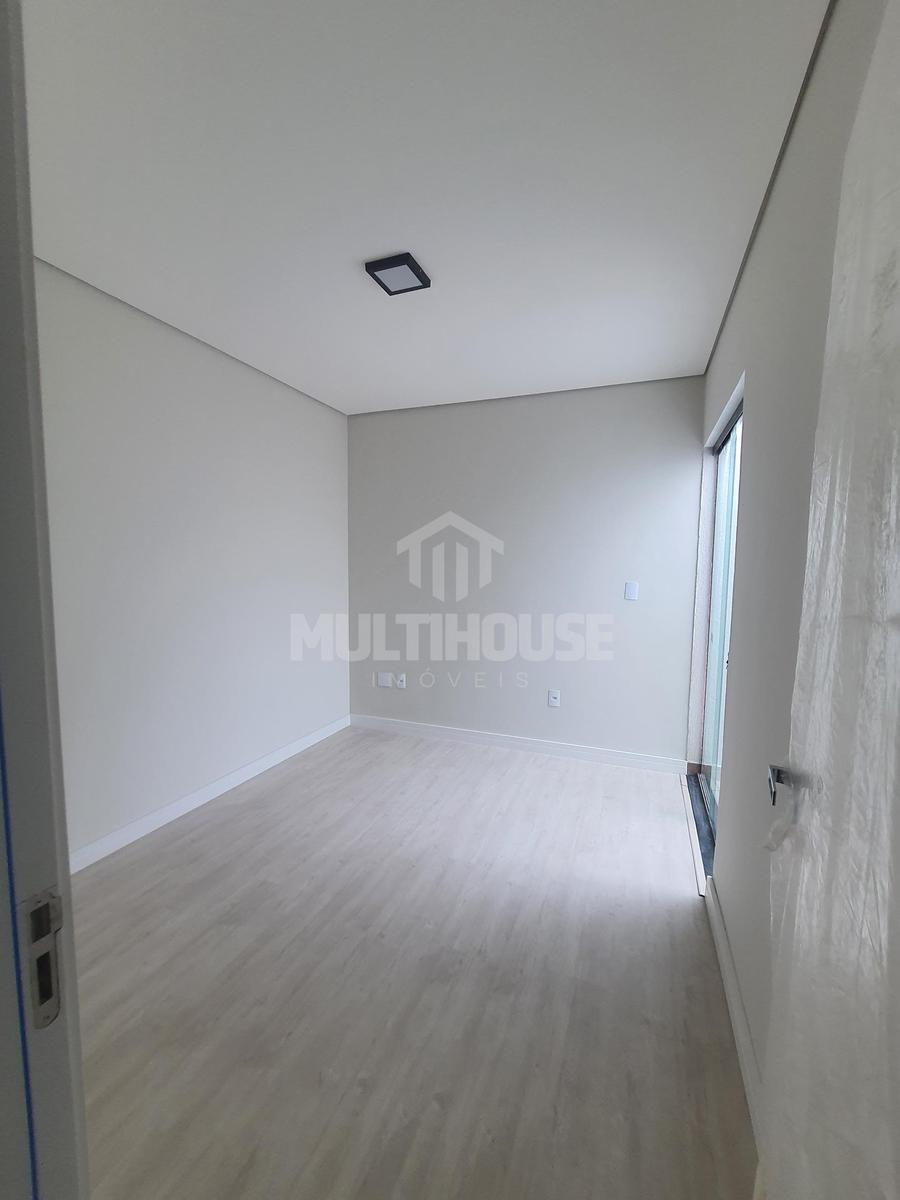 Casa, Jardim Leblon, 3 Quartos, 0 Vaga, 1 Suíte