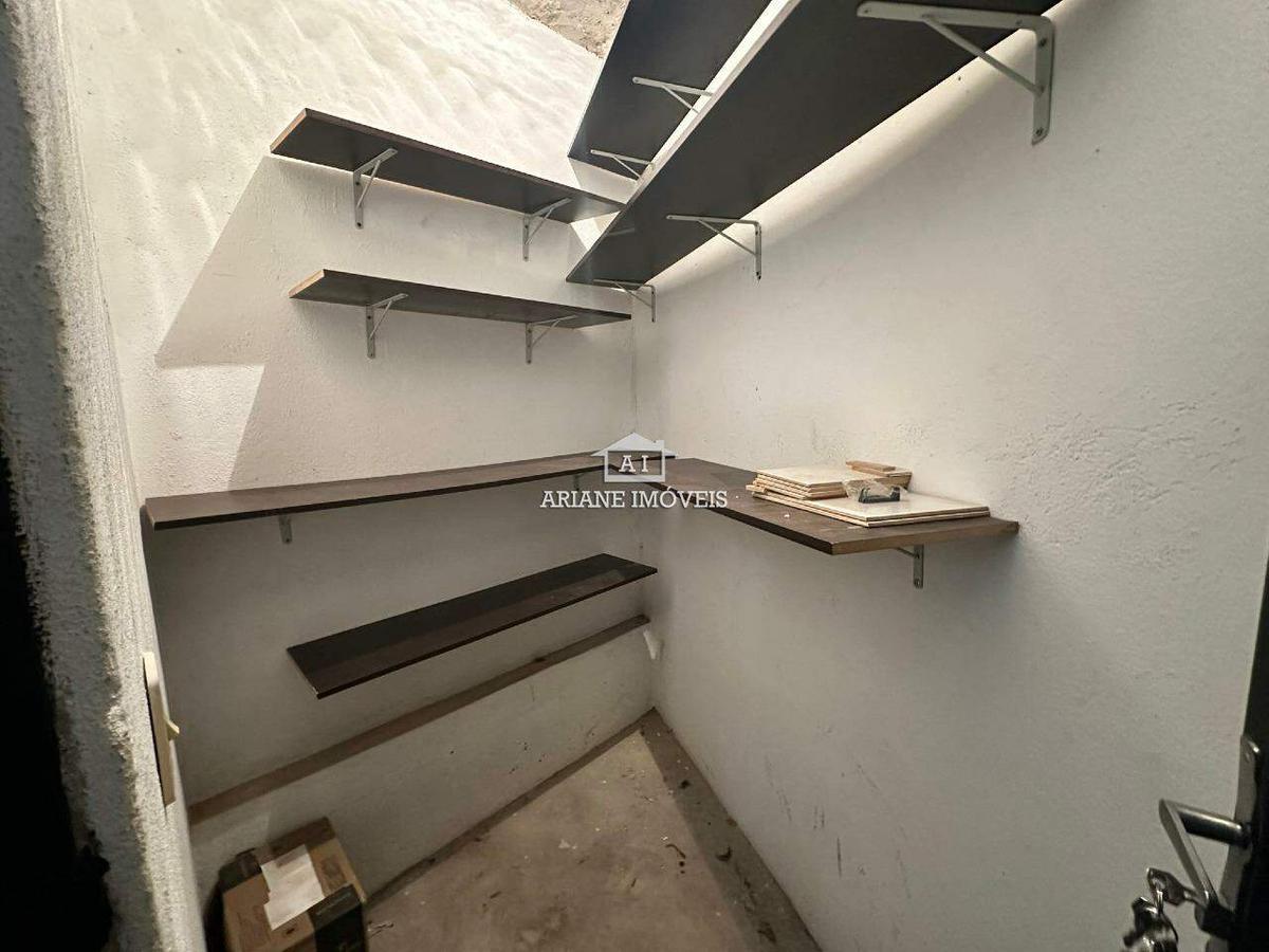Apartamento, Funcionários, 2 Quartos, 2 Vagas, 1 Suíte
