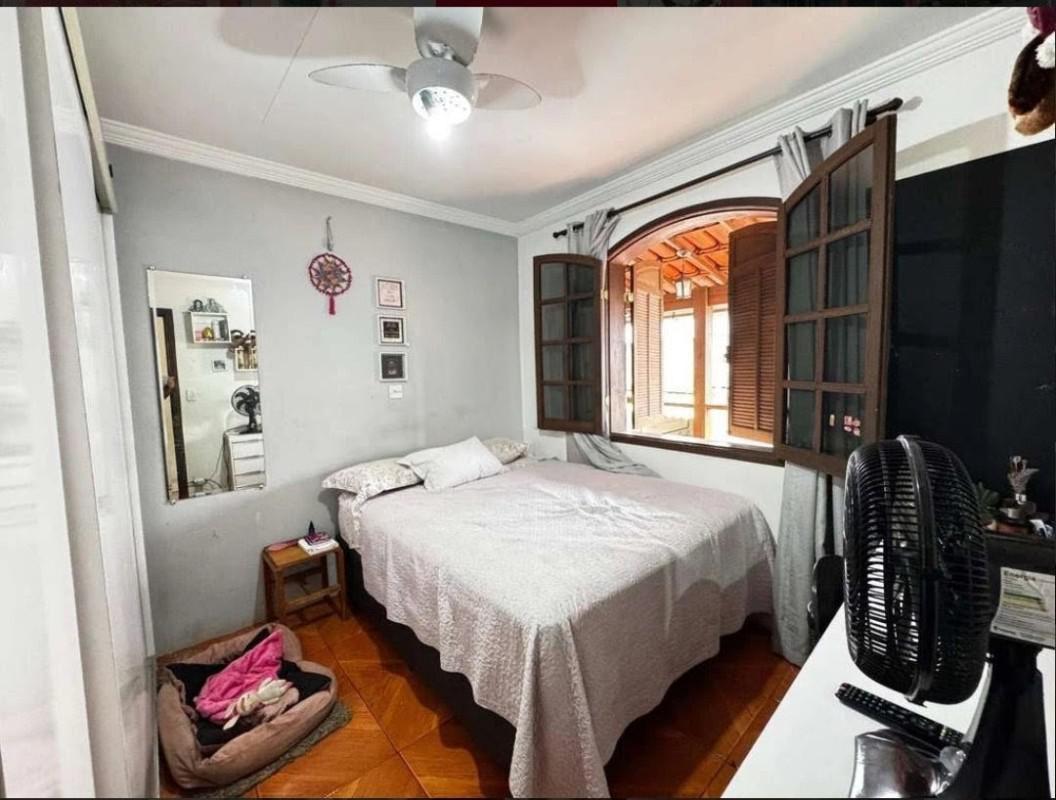 Casa, Jardim América, 5 Quartos, 4 Vagas, 2 Suítes