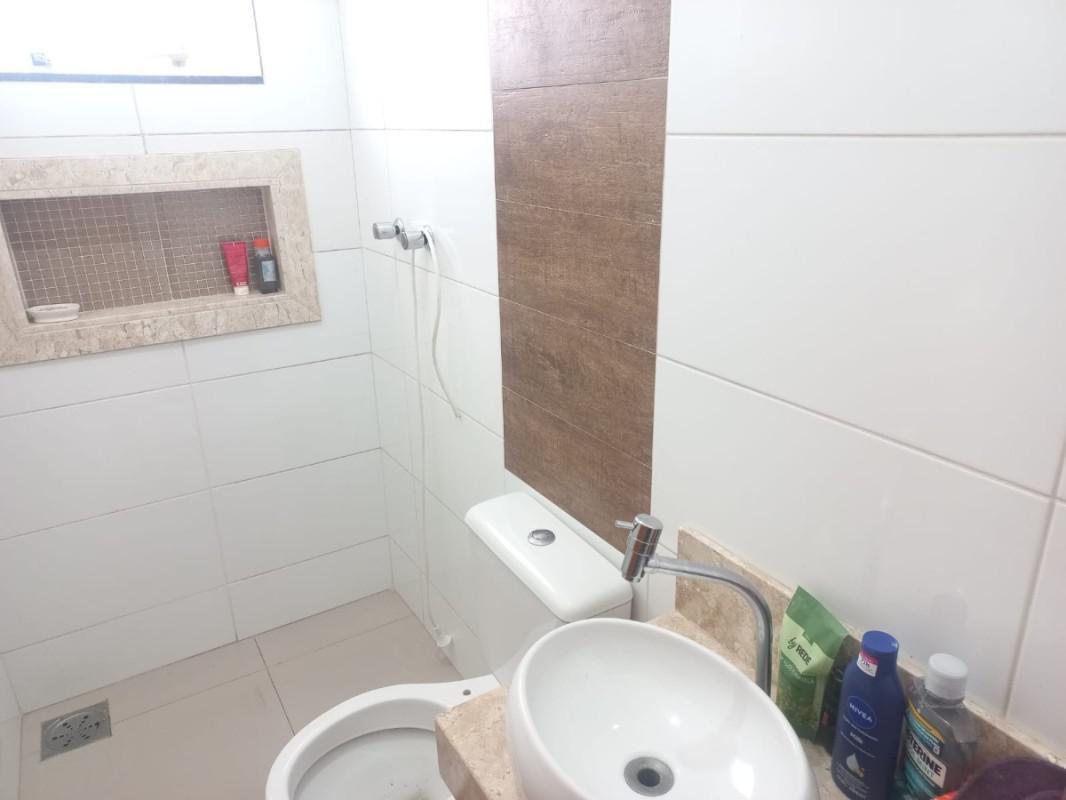 Casa, Itapoã, 4 Quartos, 2 Vagas, 1 Suíte
