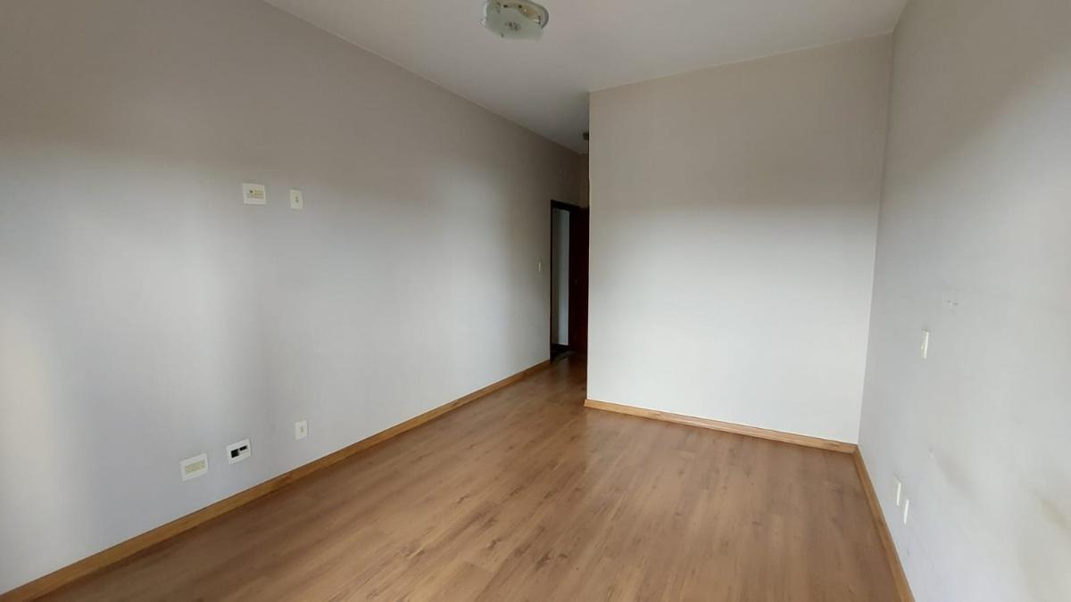 Casa, Santa Luiza, 3 Quartos, 2 Vagas, 1 Suíte