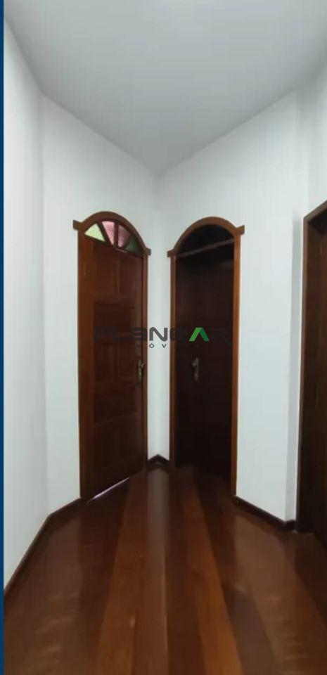 Casa, Bandeirantes, 4 Quartos, 4 Vagas, 2 Suítes