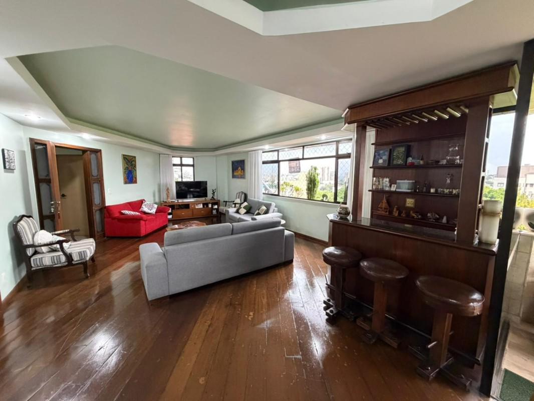 Apartamento, Ouro Preto, 4 Quartos, 2 Vagas, 1 Suíte