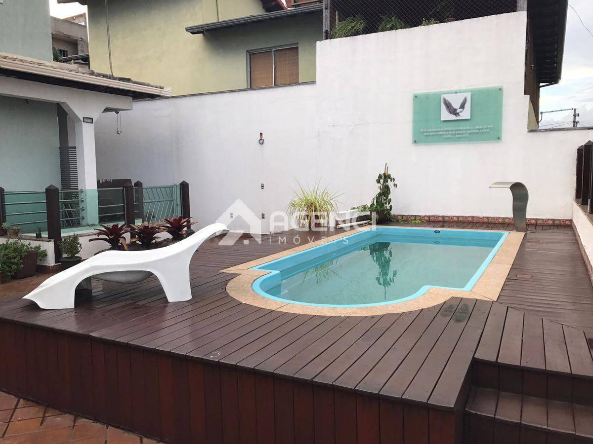 Casa, Santa Maria, 3 Quartos, 0 Vaga, 1 Suíte