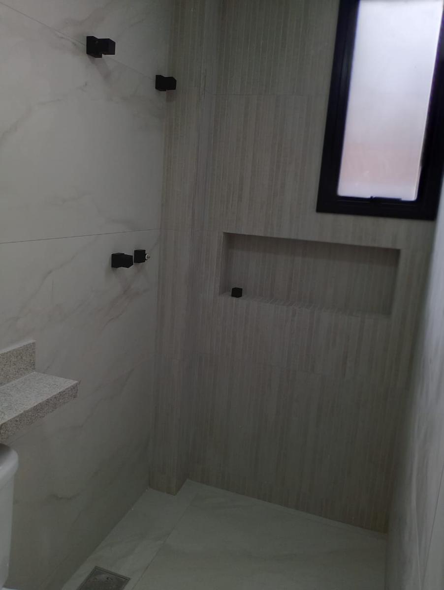 Casa, Planalto, 3 Quartos, 1 Vaga, 1 Suíte