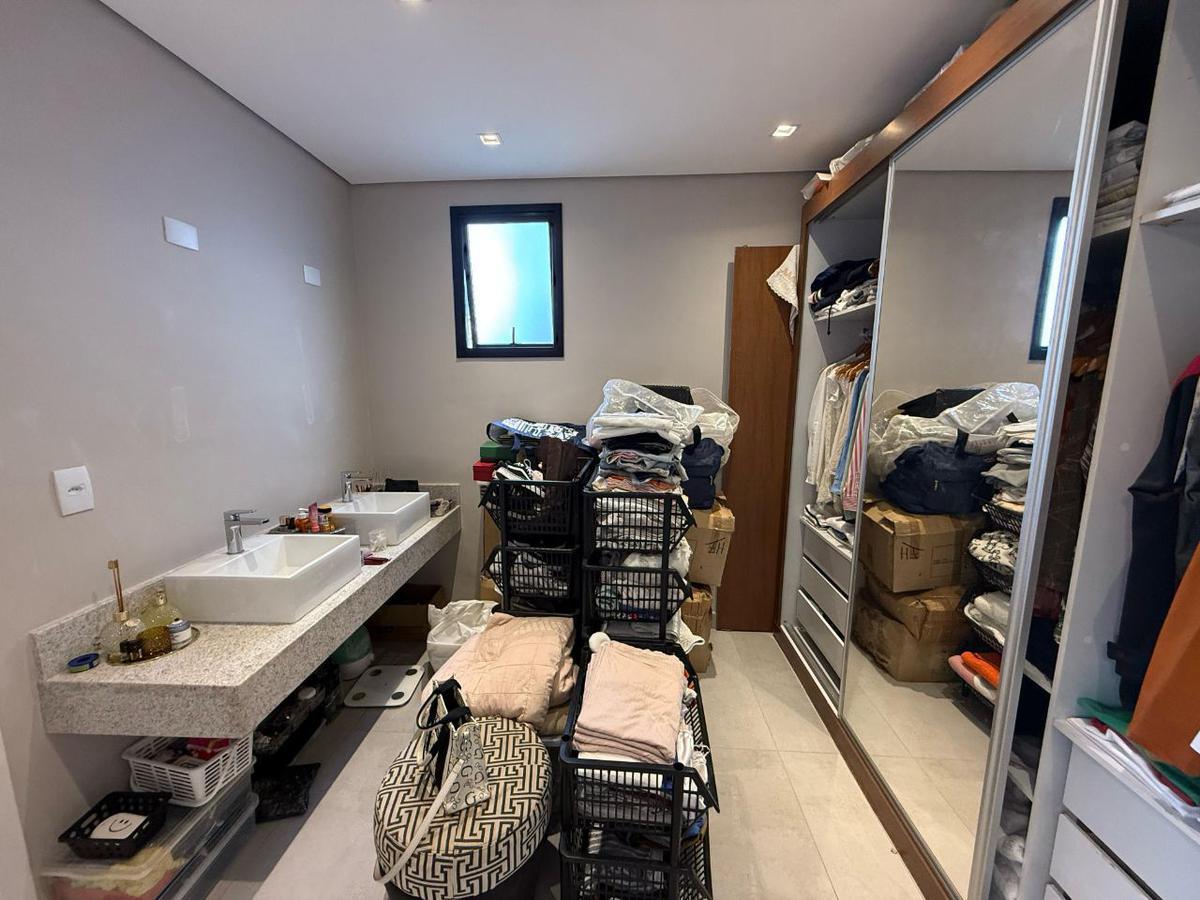 Casa, Trevo, 3 Quartos, 2 Vagas, 3 Suítes