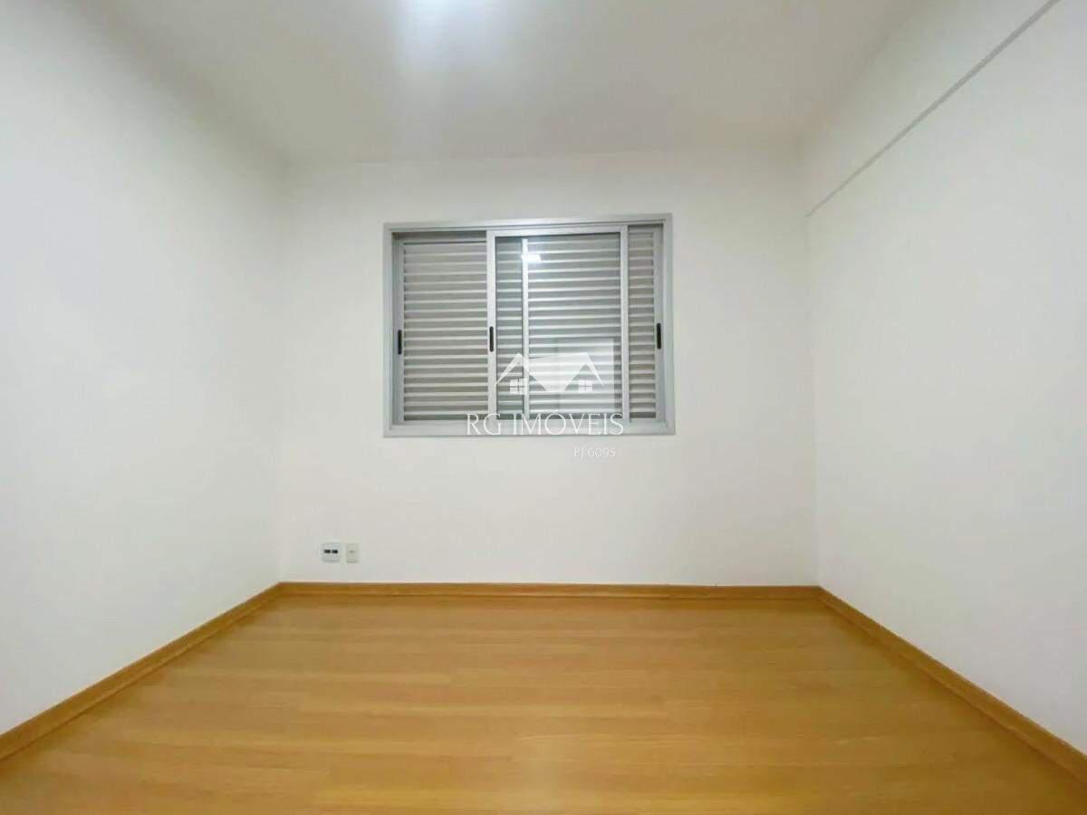 Apartamento, Barreiro, 3 Quartos, 2 Vagas, 1 Suíte
