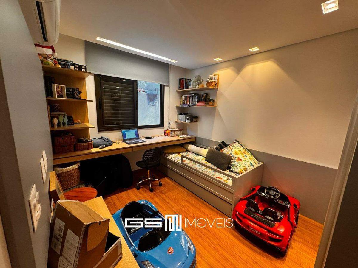 Apartamento, Funcionários, 3 Quartos, 2 Vagas, 1 Suíte