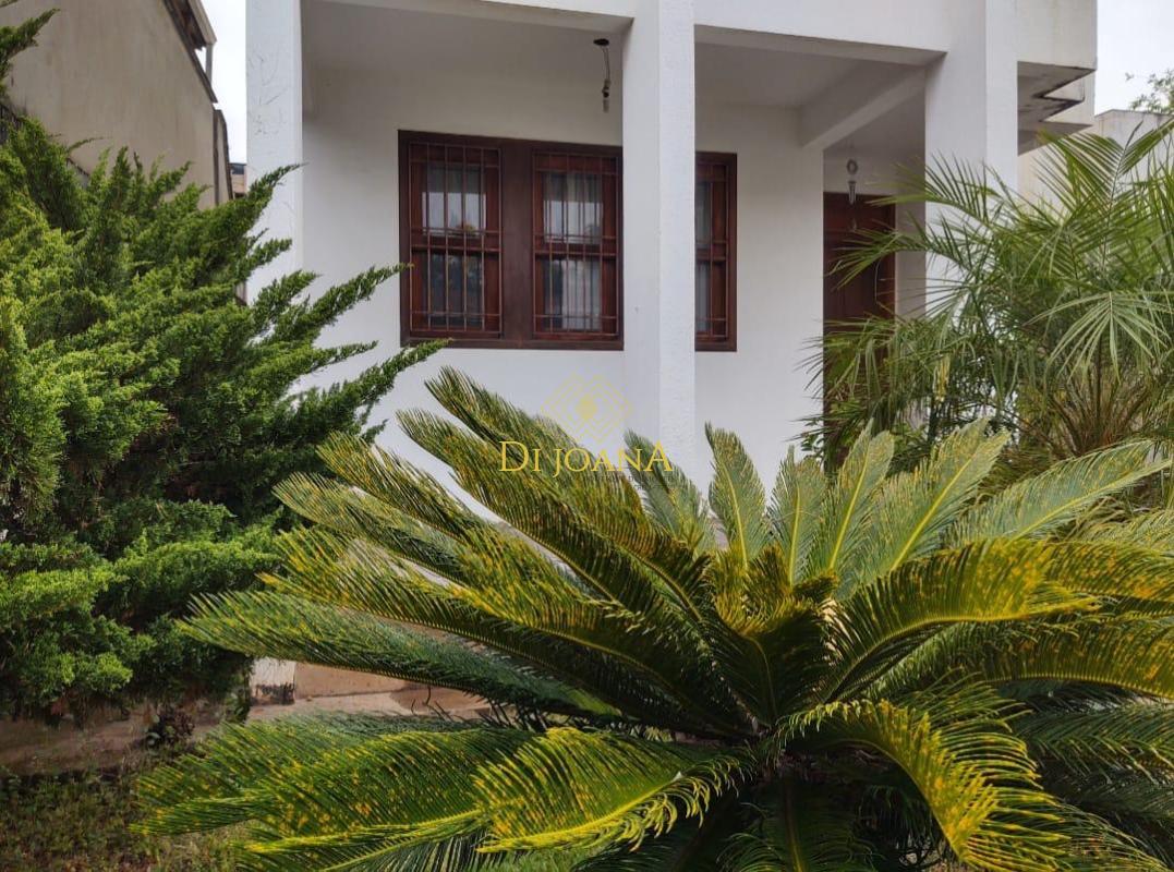 Casa, Ingá Alto, 4 Quartos, 2 Vagas, 1 Suíte