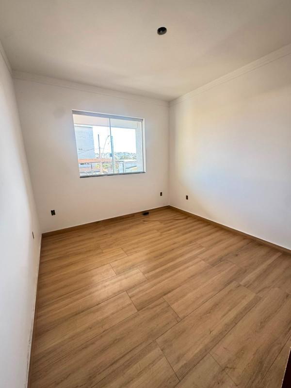 Casa, Centro, 3 Quartos, 2 Vagas, 1 Suíte