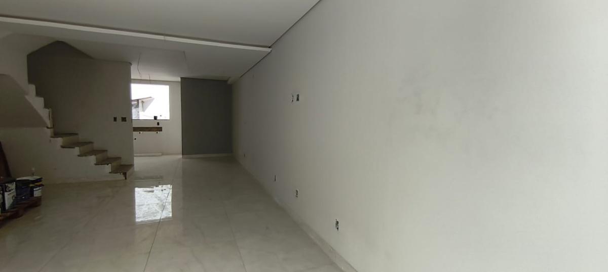 Casa, Santa Mônica, 3 Quartos, 2 Vagas, 1 Suíte