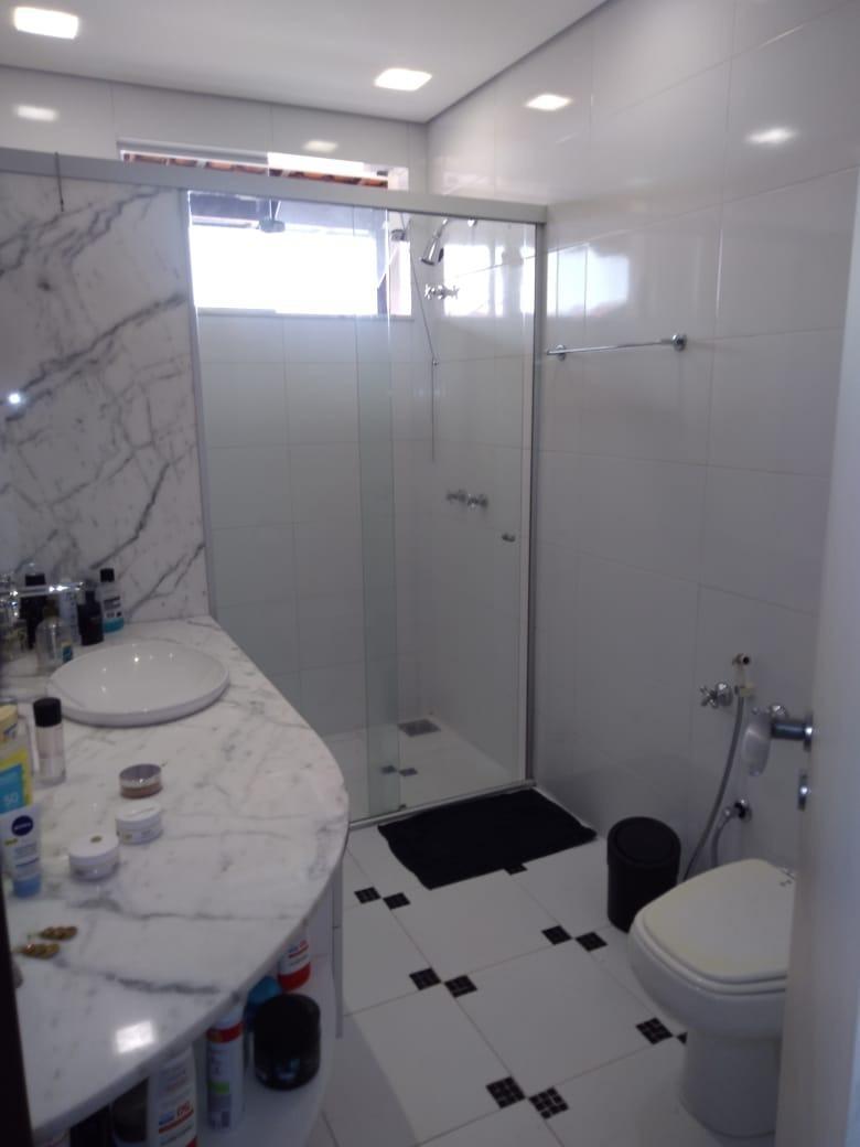 Casa, Jardim América, 3 Quartos, 5 Vagas, 1 Suíte