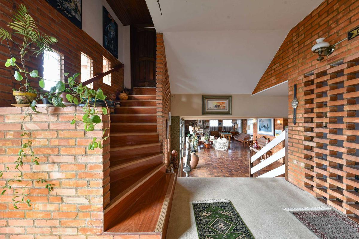 Casa, Santa Lúcia, 5 Quartos, 4 Vagas, 3 Suítes