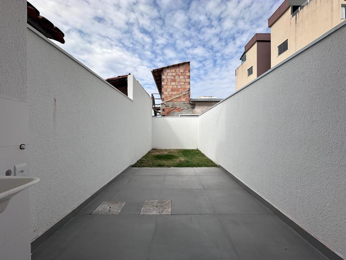 Casa, Jardim Leblon, 2 Quartos, 1 Vaga